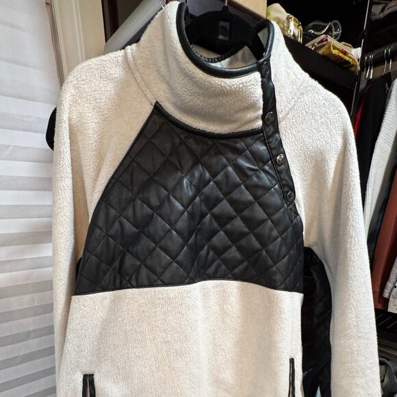 Asymmetrical Fleece with Vegan Leather detail - Picture 1 of 6